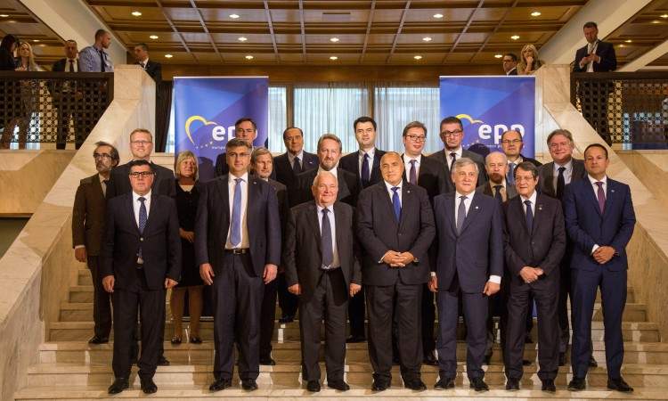 Izetbegović predvodi bh. delegaciju na Samitu EU: Evropa šalje poruku Rusiji