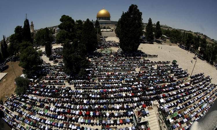 Oko 60.000 muslimana u džamiji Al-Aqsa obilježilo početak ramazana