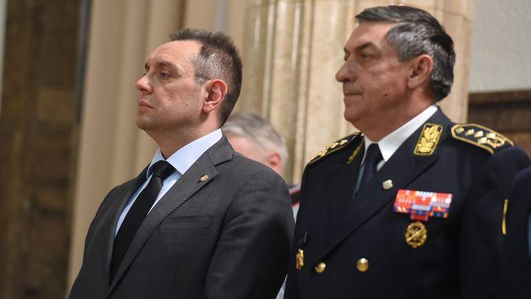 Dragan Bursać: Šta je ta džamahirija, da prostite? 