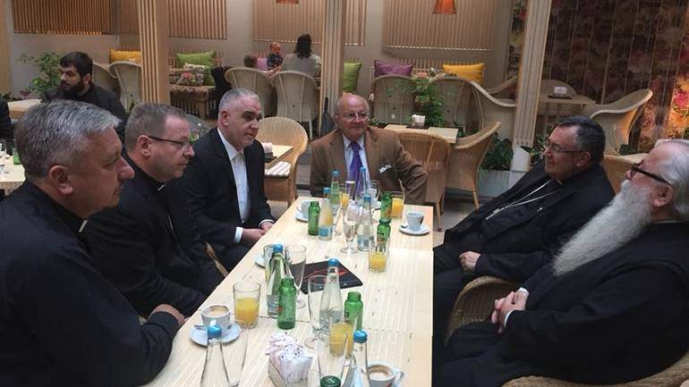 Promoviranje međureligijskog dijaloga: Kafe-druženje vjerskih lidera u Sarajevu