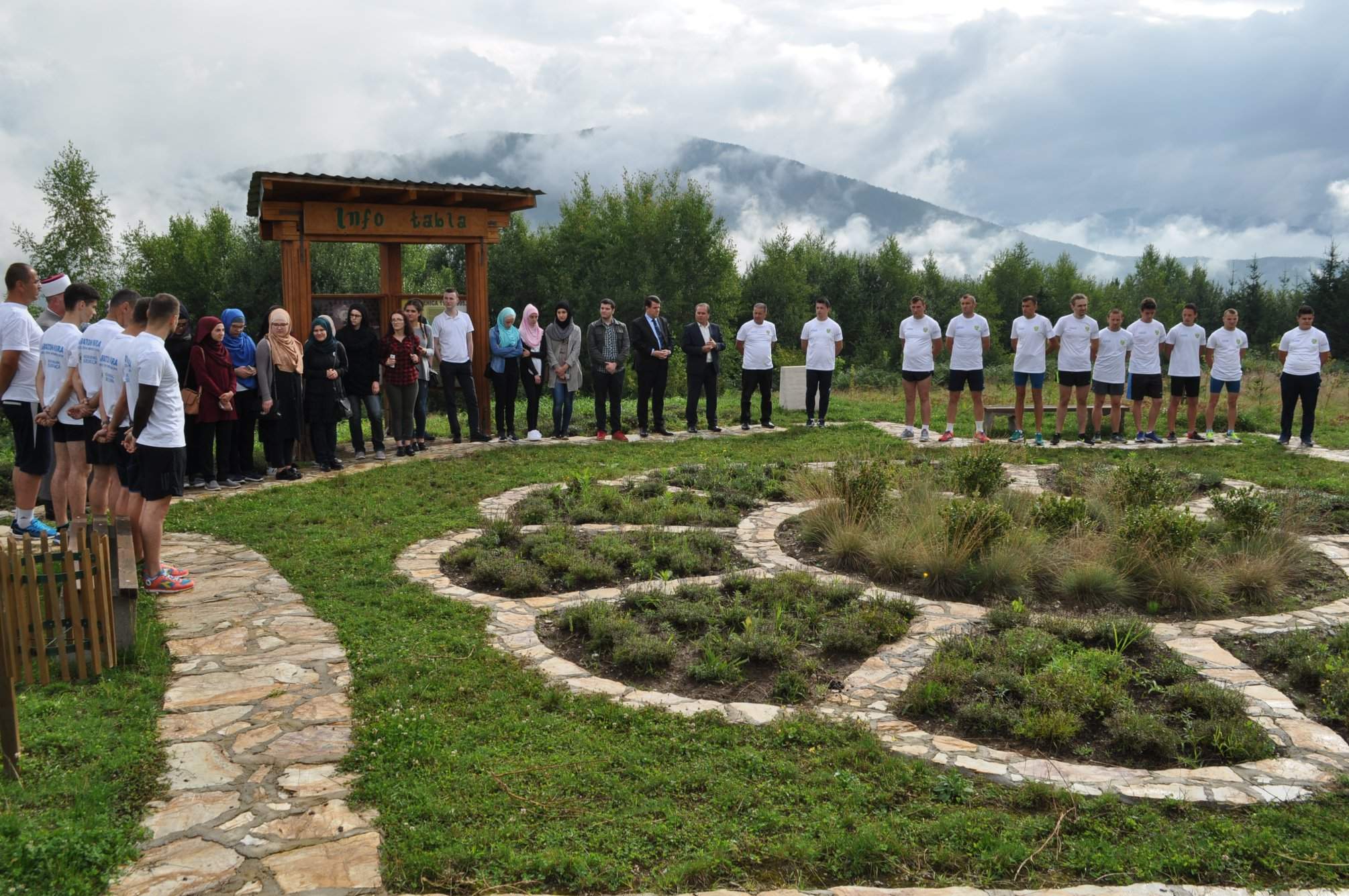 Maratonci iz Goražda krenuli prema Potočarima