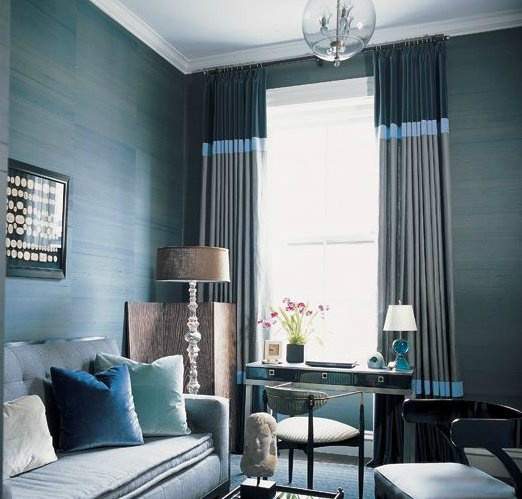 living-room-with-blue-navy-gray-curtains.jpg - 10 super ideja za uređenje dnevnog boravka