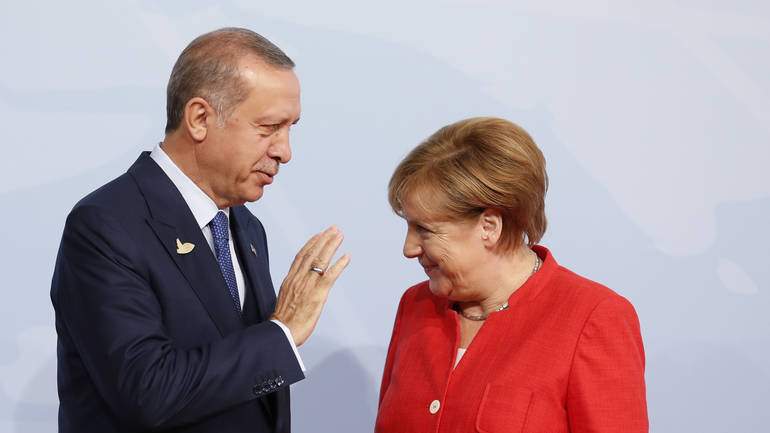 Zašto je Merkel spremna da spasi Erdogana?