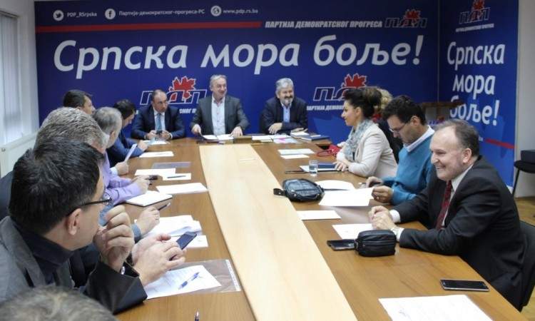 Kandidat PDP-a: Fizički me napao Milorad Dodik