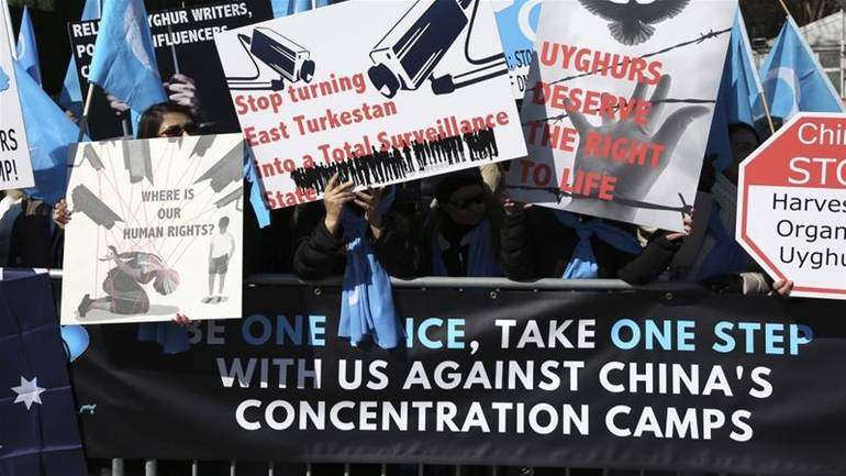 Kina drži milion ujgurskih muslimana u konc-logorima