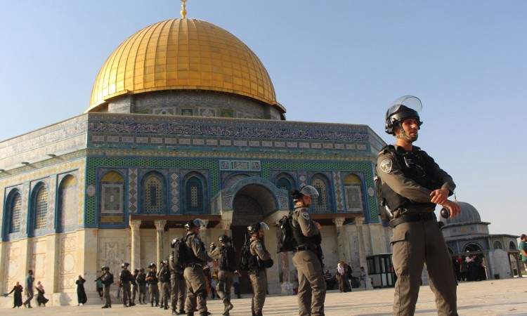 Izraelska policija napala Palestince u Al-Aqsa džamiji