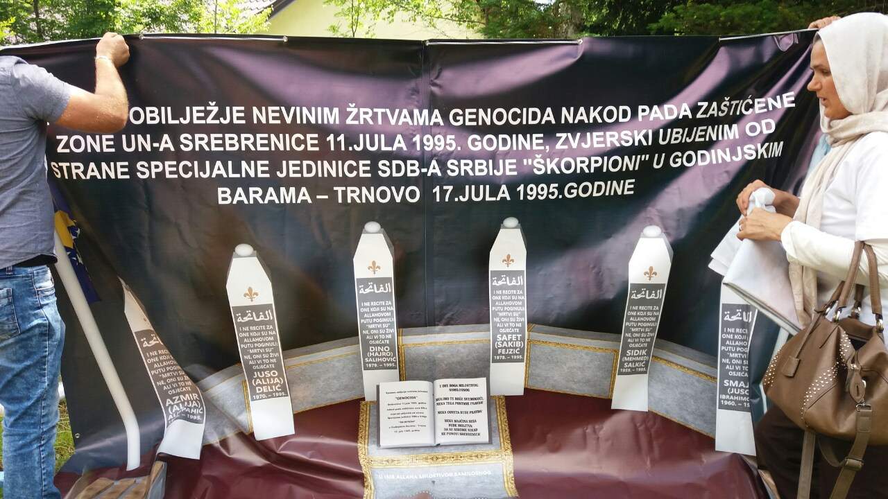 Članovi porodica žrtava Škorpiona u Trnovu  | Majka Nura: Izdaje me snaga, ali ne odustajem