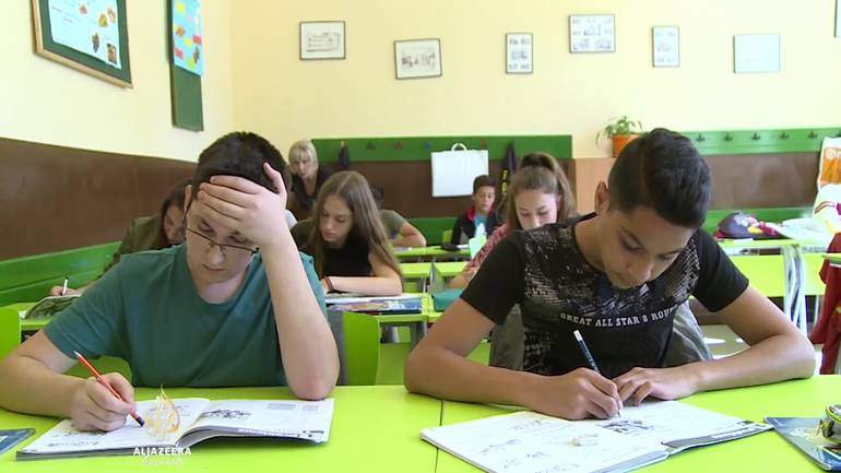 Al Jazeera Svijet: Izbacili mobitele iz osnovne škole