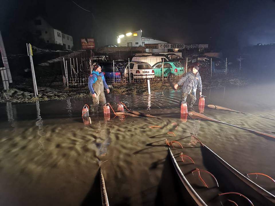 Stotine pripadnika FUCZ-a dežurali pored riječnih korita