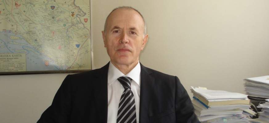 Akademik Čekić: Presuda je politička, cilj joj je osloboditi Srbiju odgovornosti